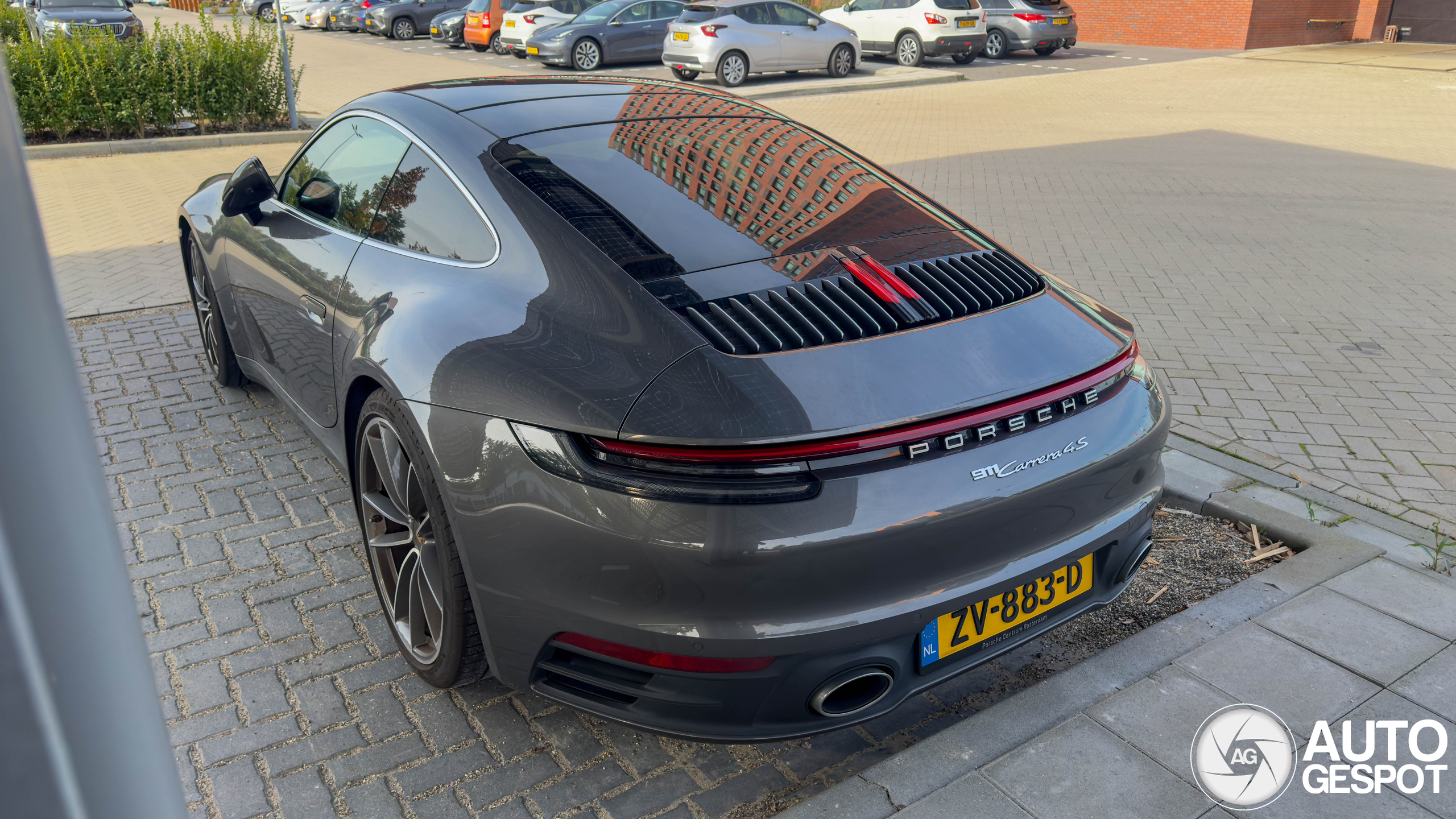Porsche 992 Carrera 4S