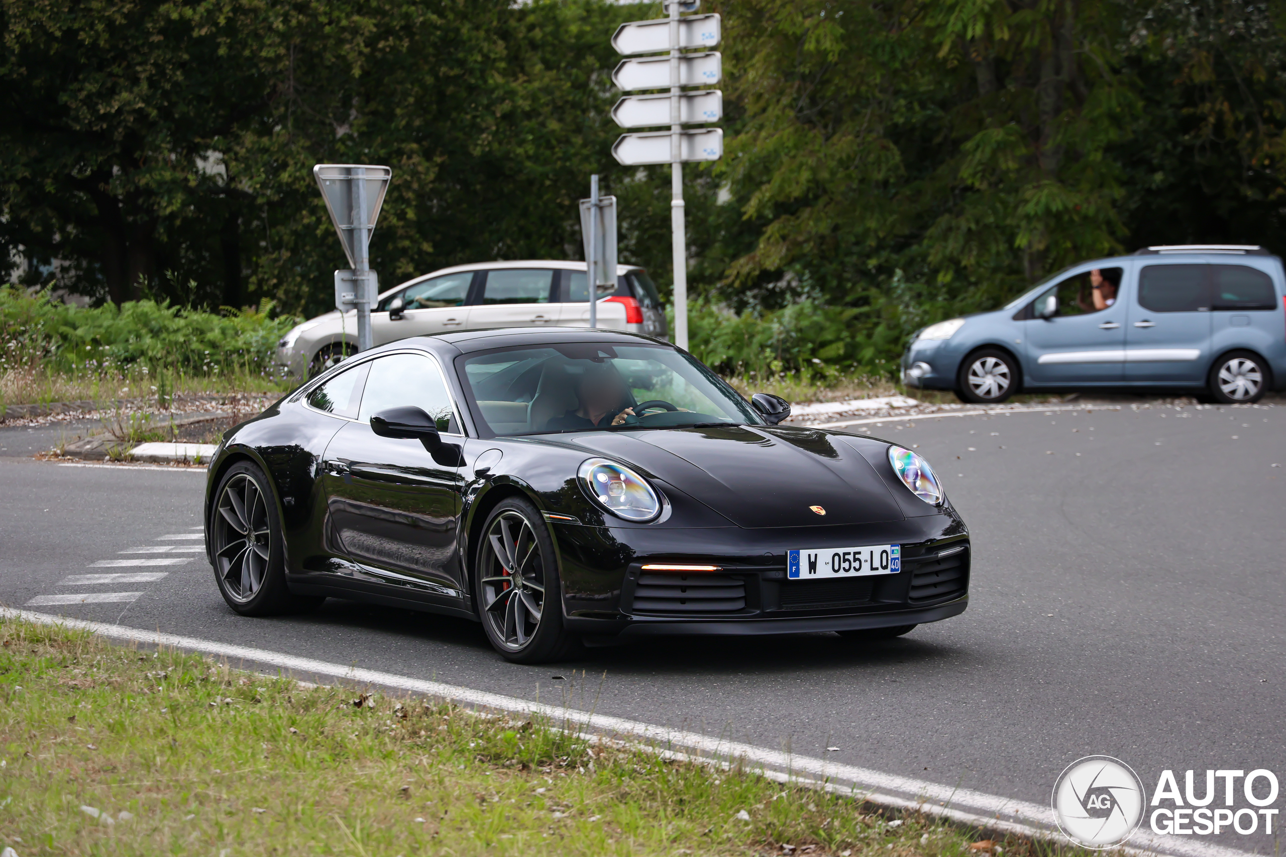 Porsche 992 Carrera 4S