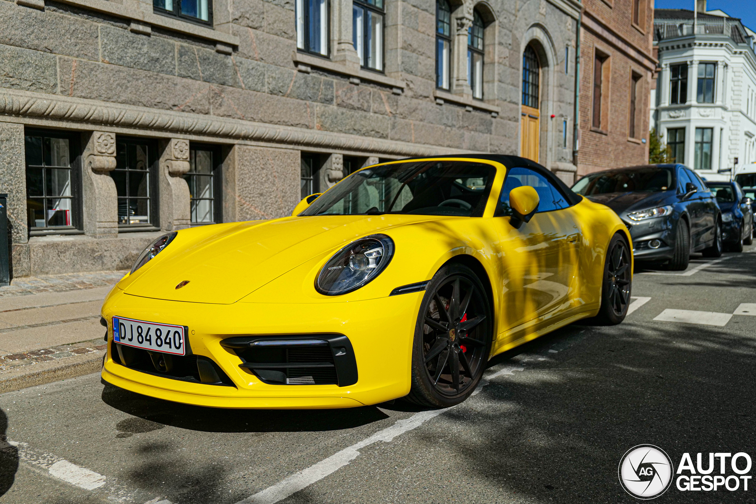 Porsche 992 Carrera 4S Cabriolet