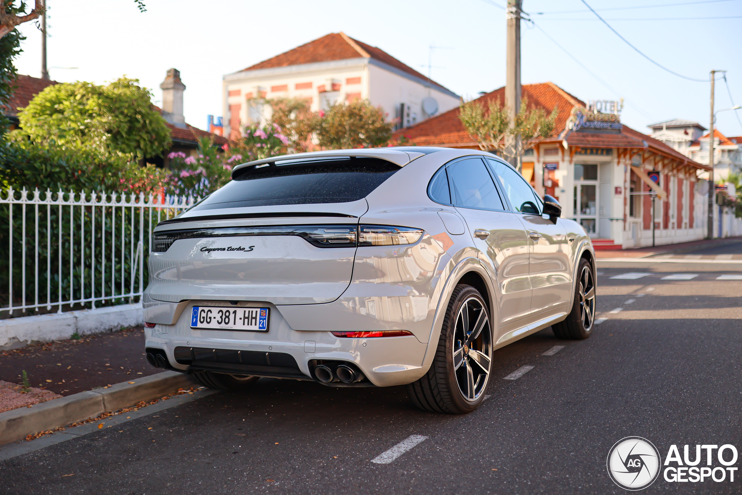 Porsche Cayenne Coupé Turbo S E-Hybrid