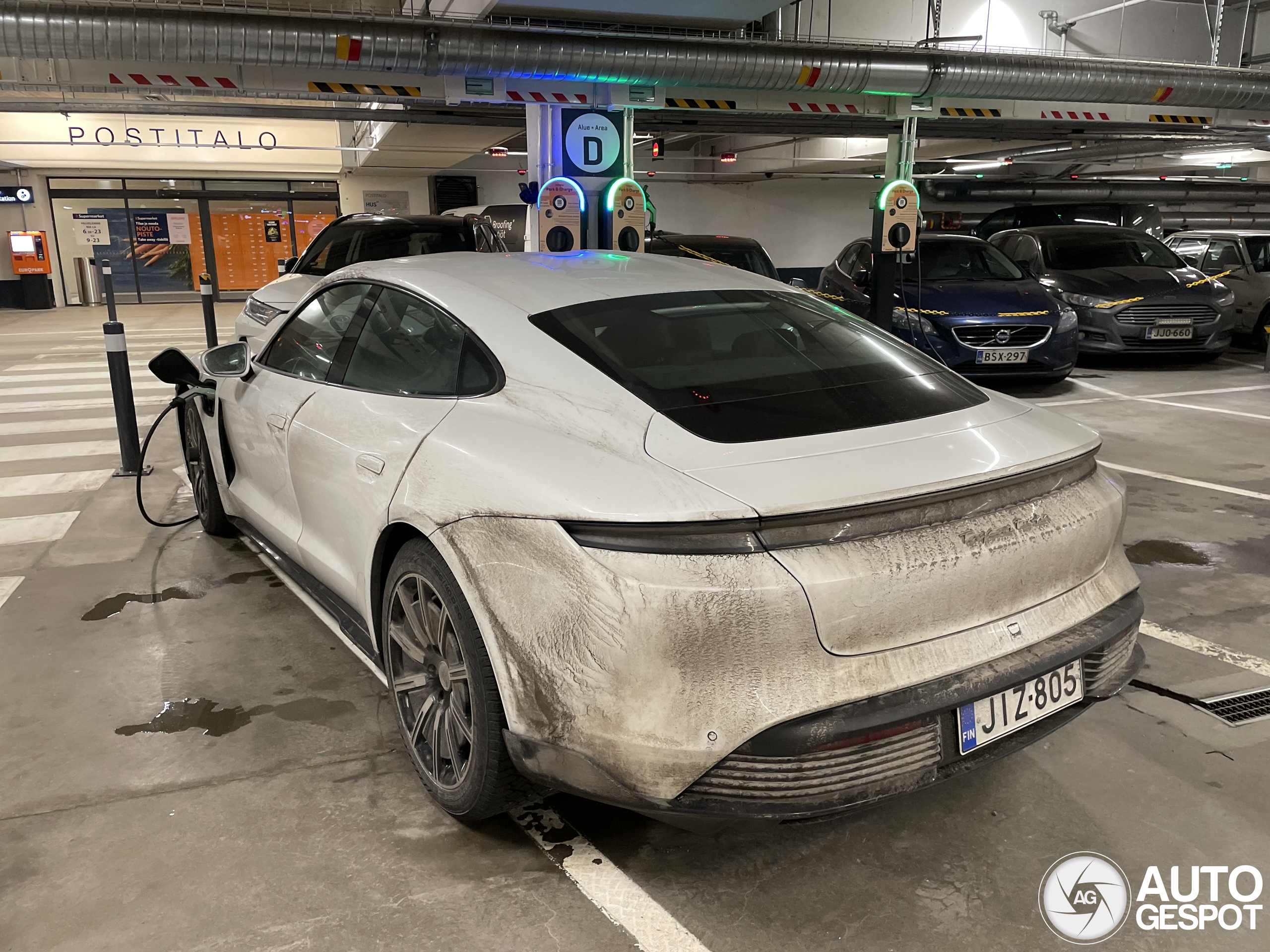 Porsche Taycan Turbo