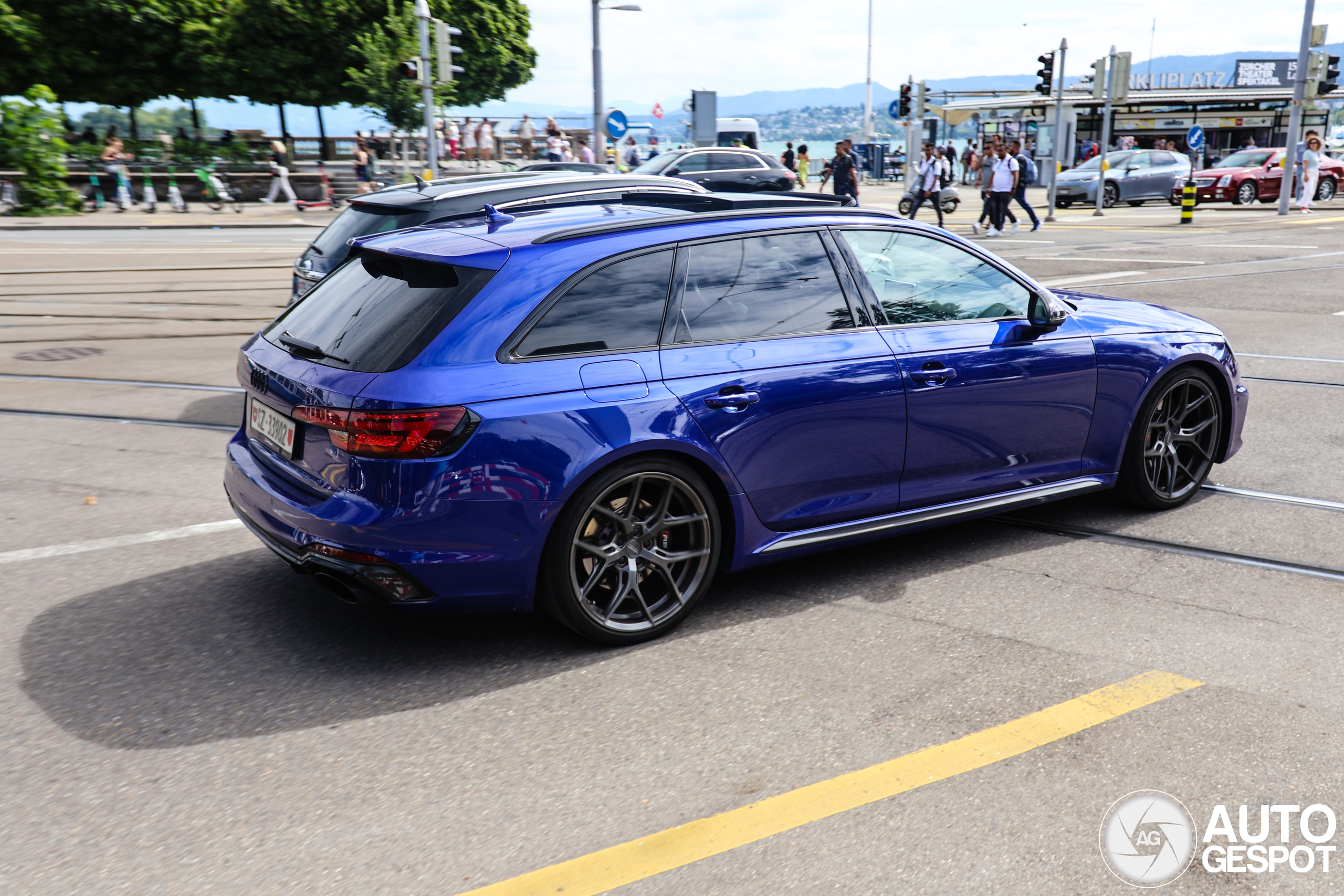 Audi RS4 Avant B9
