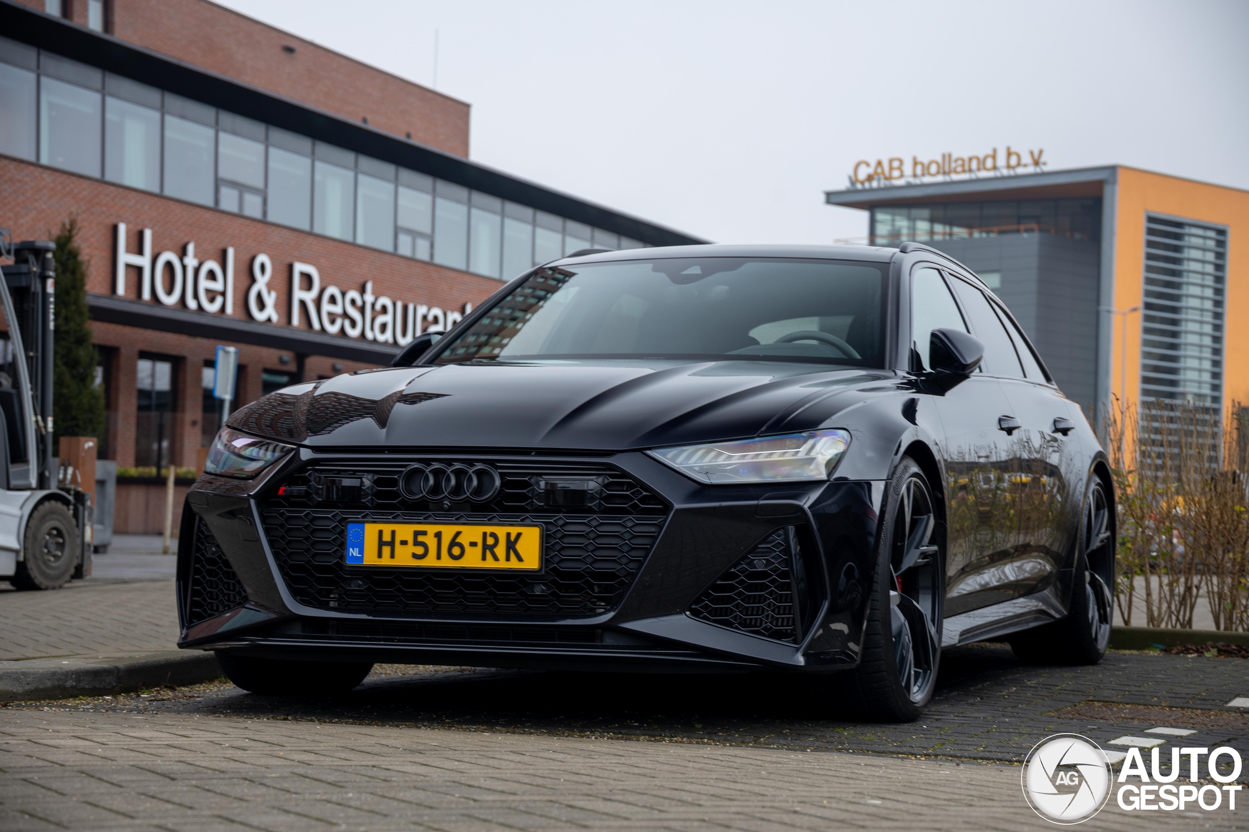 Audi RS6 Avant C8