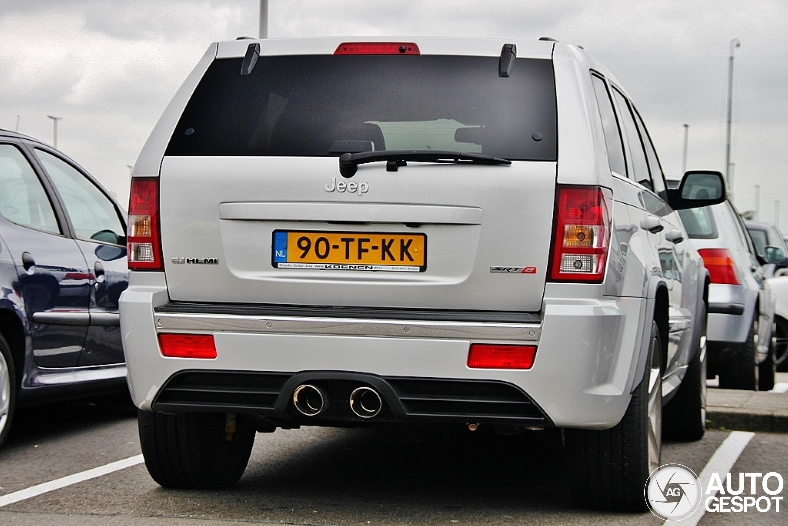 Jeep Grand Cherokee SRT-8 2005