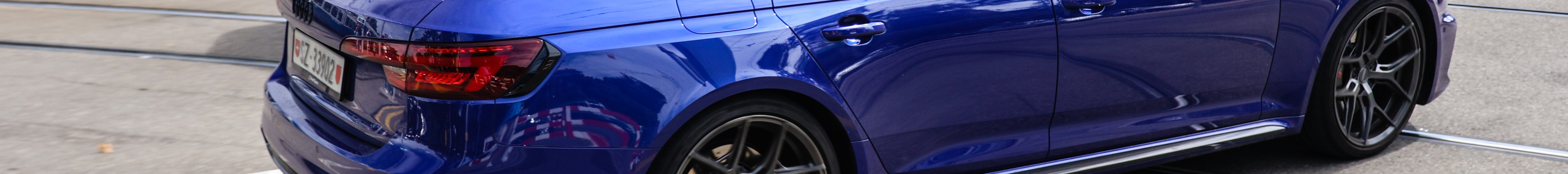 Audi RS4 Avant B9