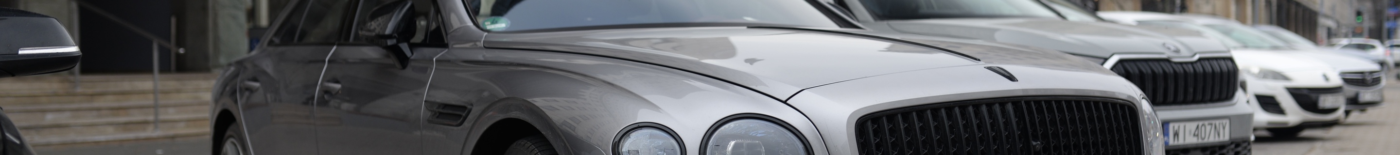 Bentley Flying Spur Hybrid S