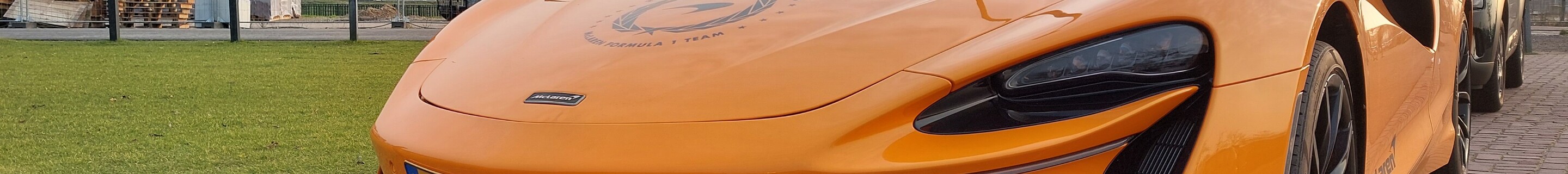 McLaren Artura Spider