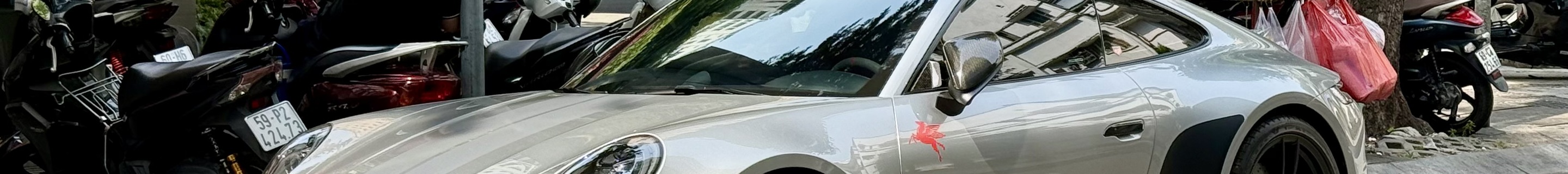 Porsche 992 Carrera GTS