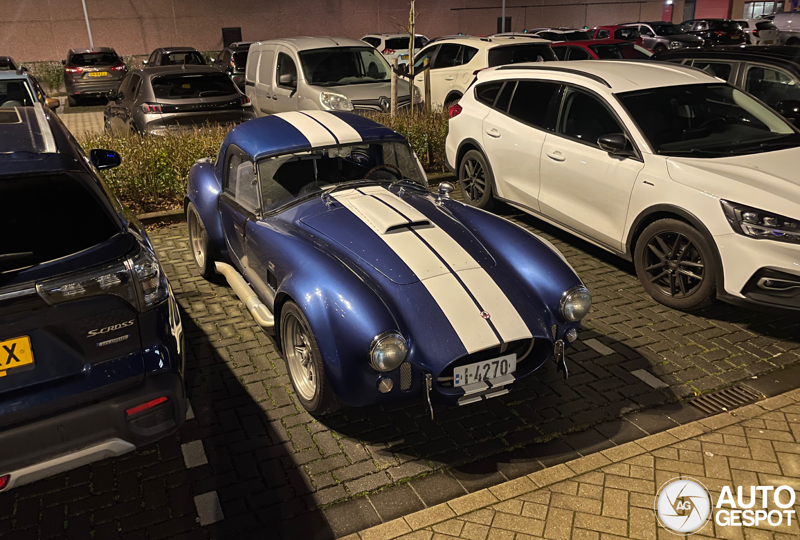 AC Cobra 427
