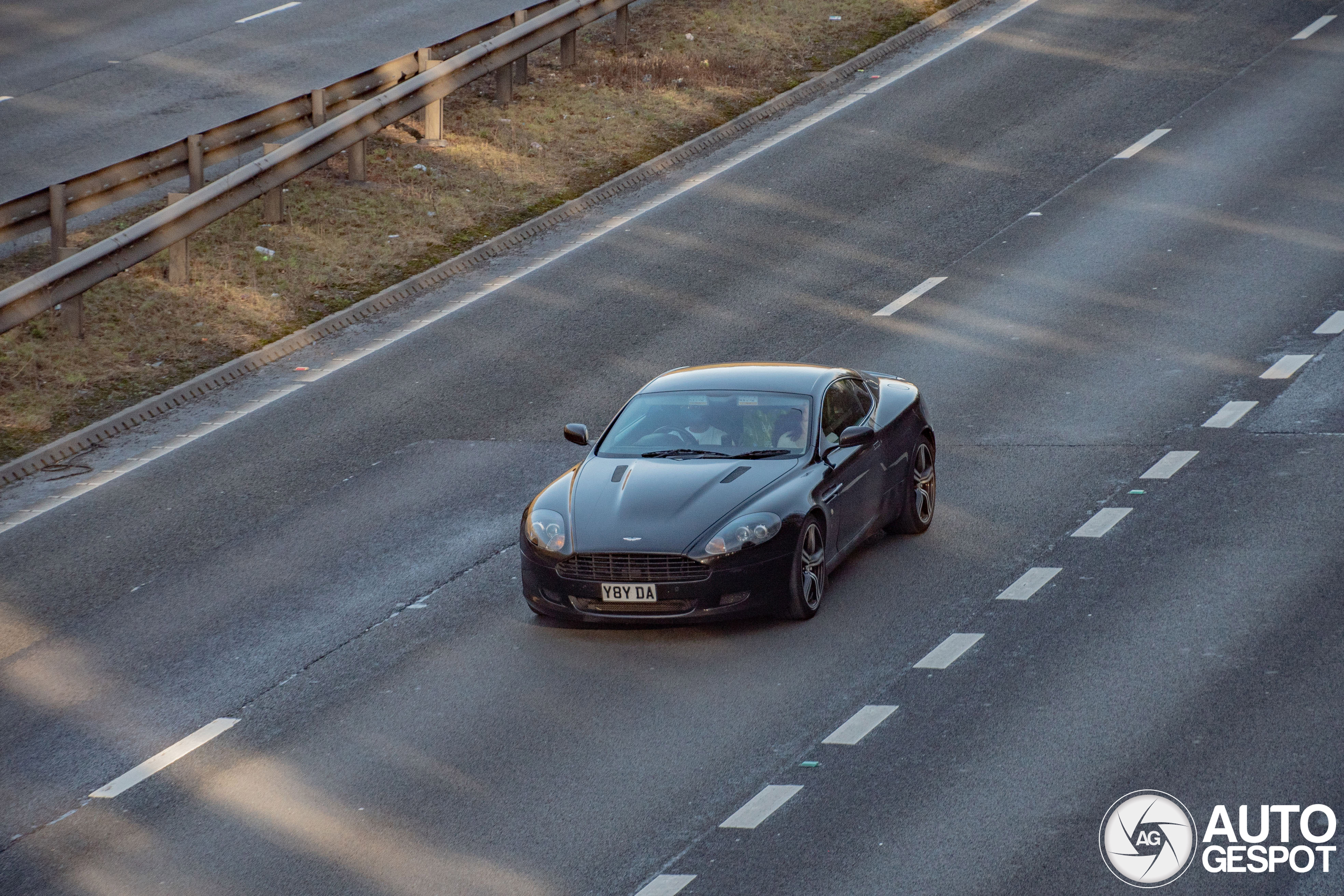 Aston Martin DB9