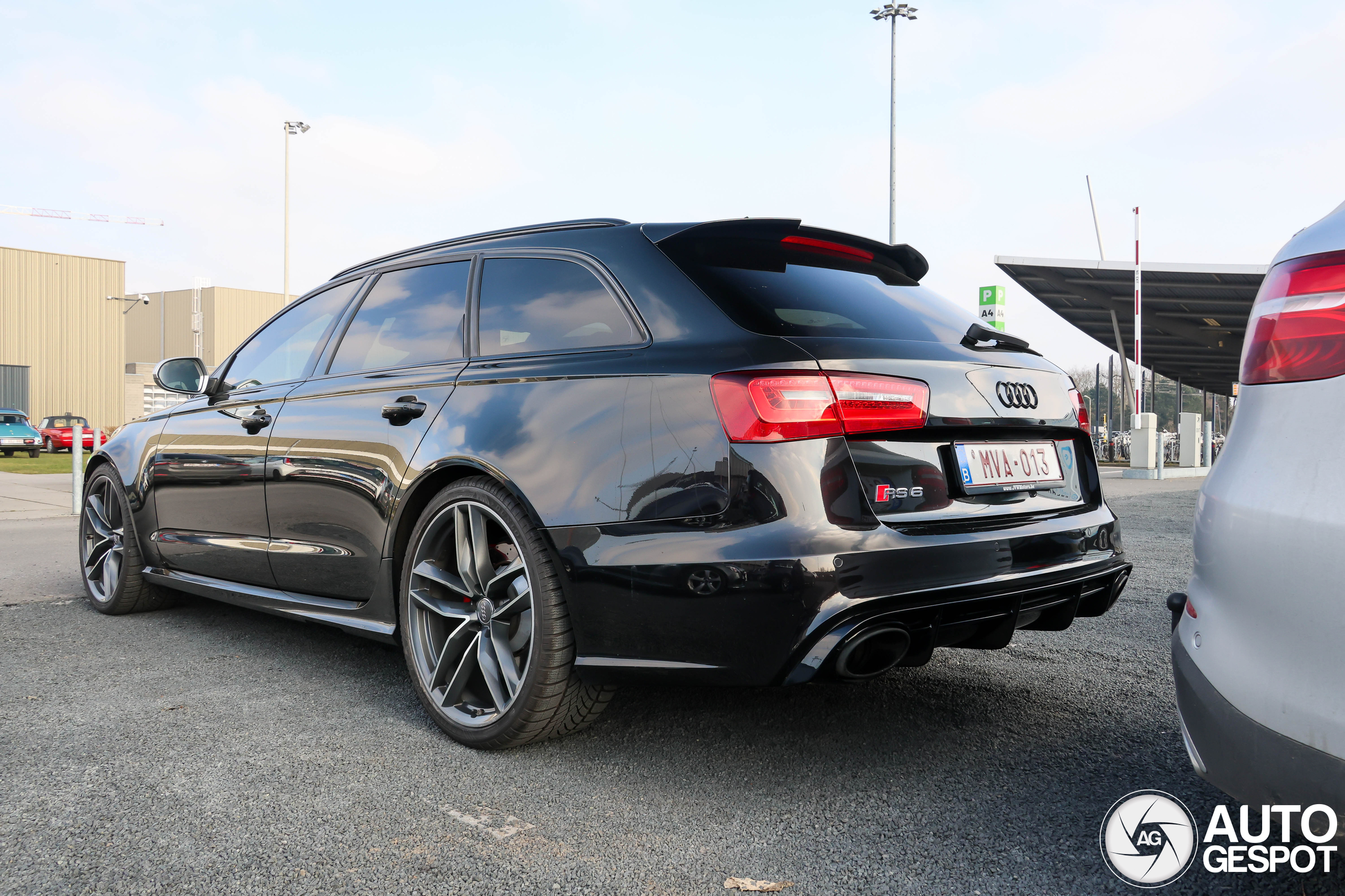 Audi RS6 Avant C7