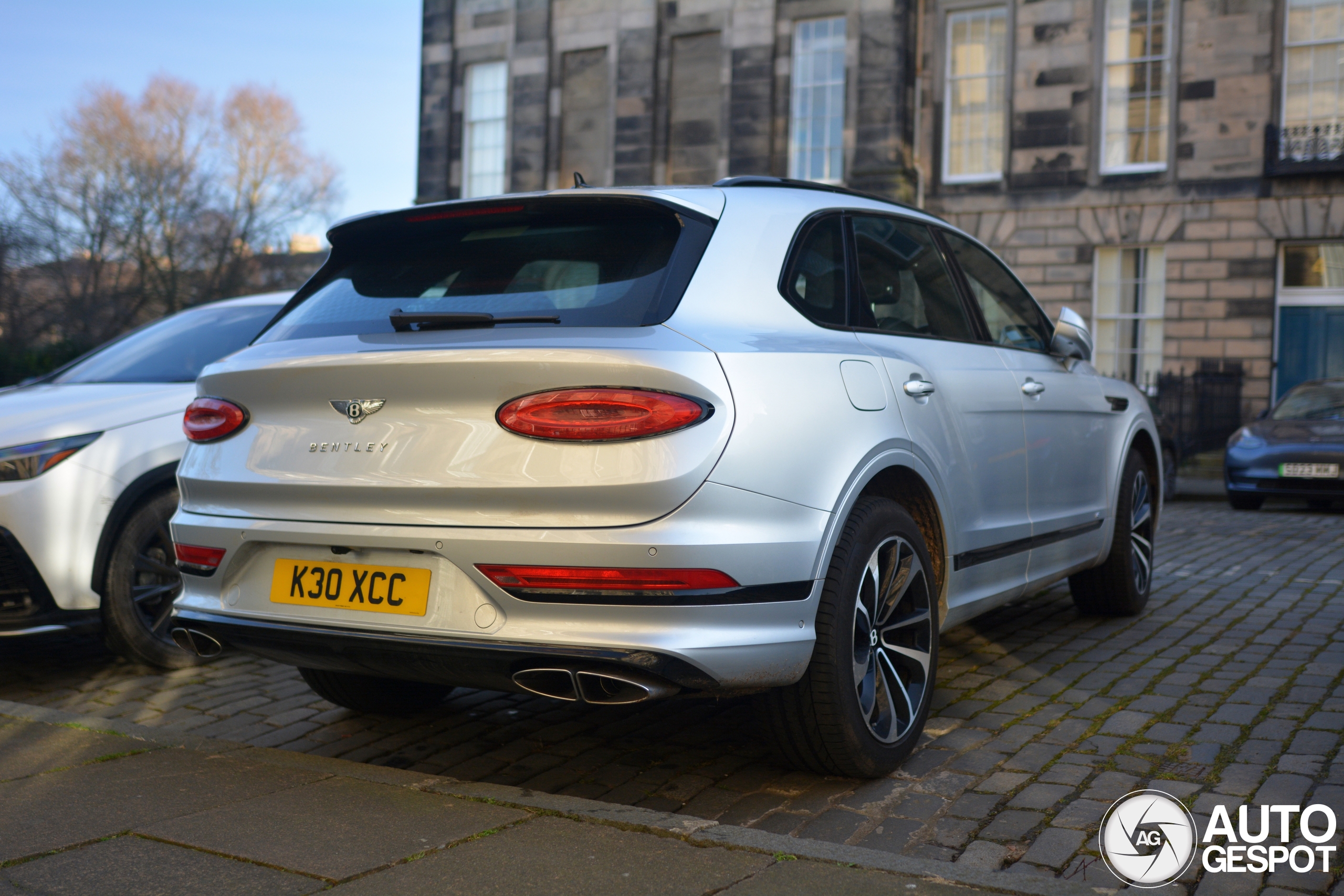 Bentley Bentayga V8 2021
