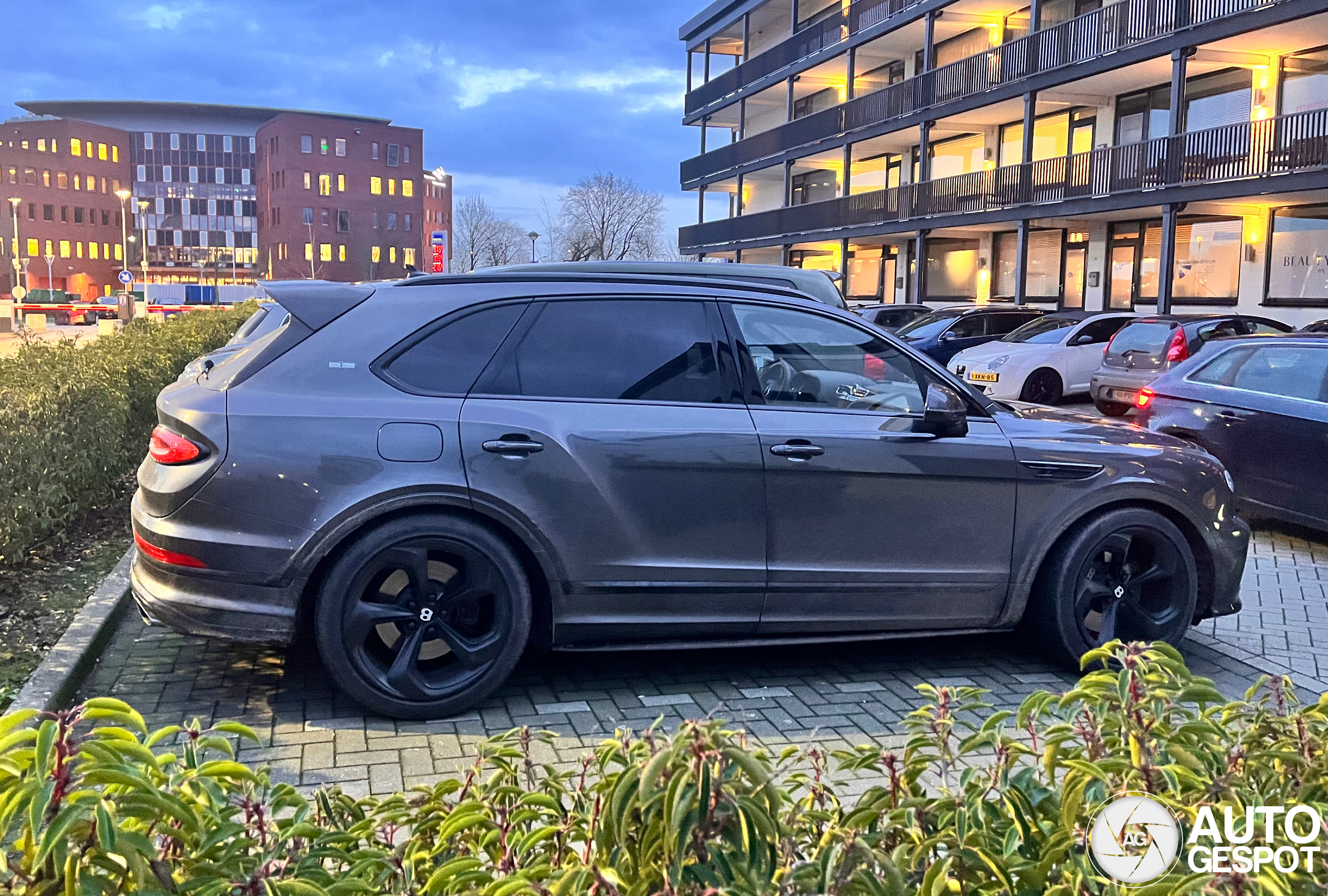 Bentley Bentayga V8 2021 First Edition