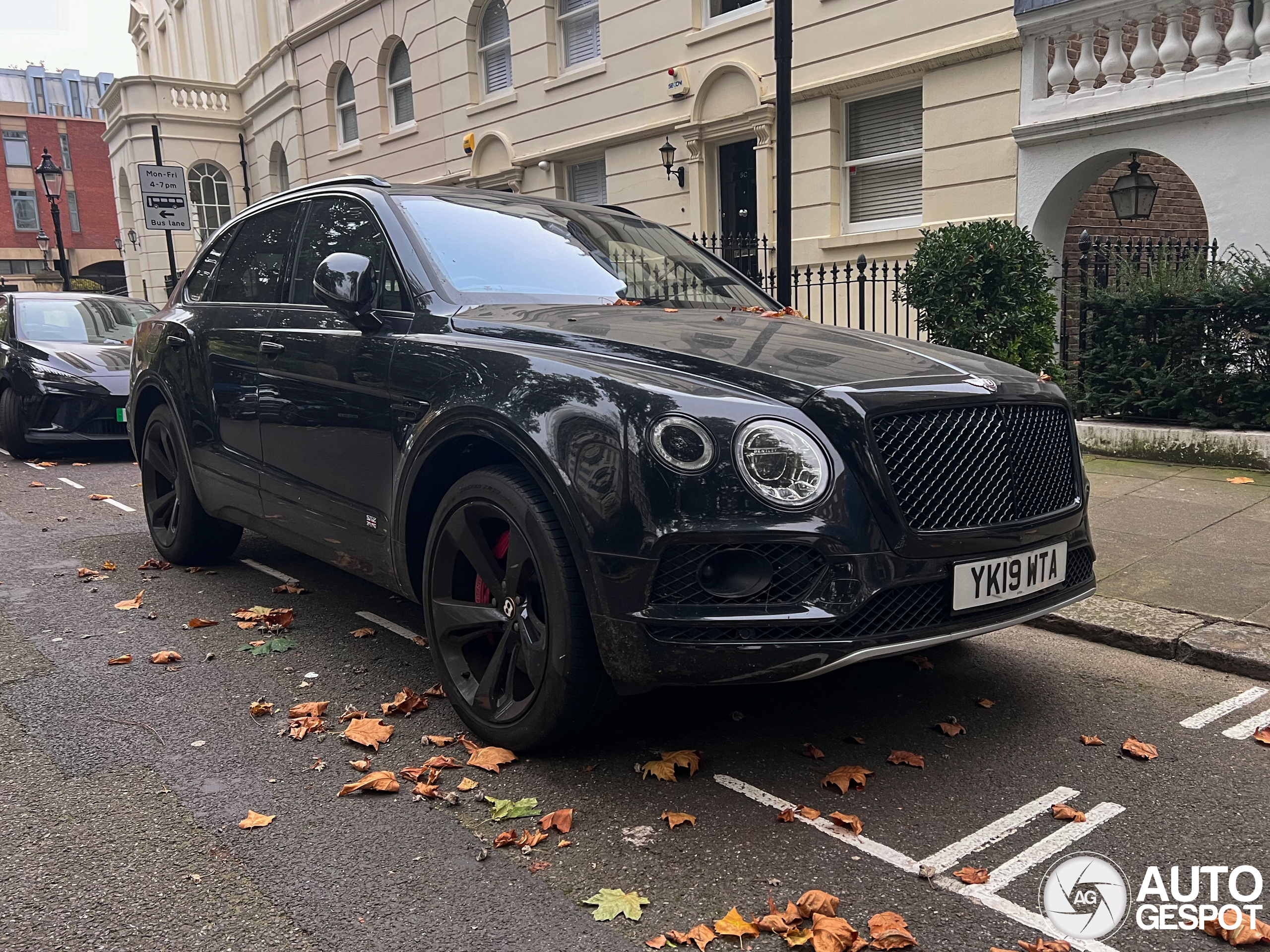 Bentley Bentayga V8