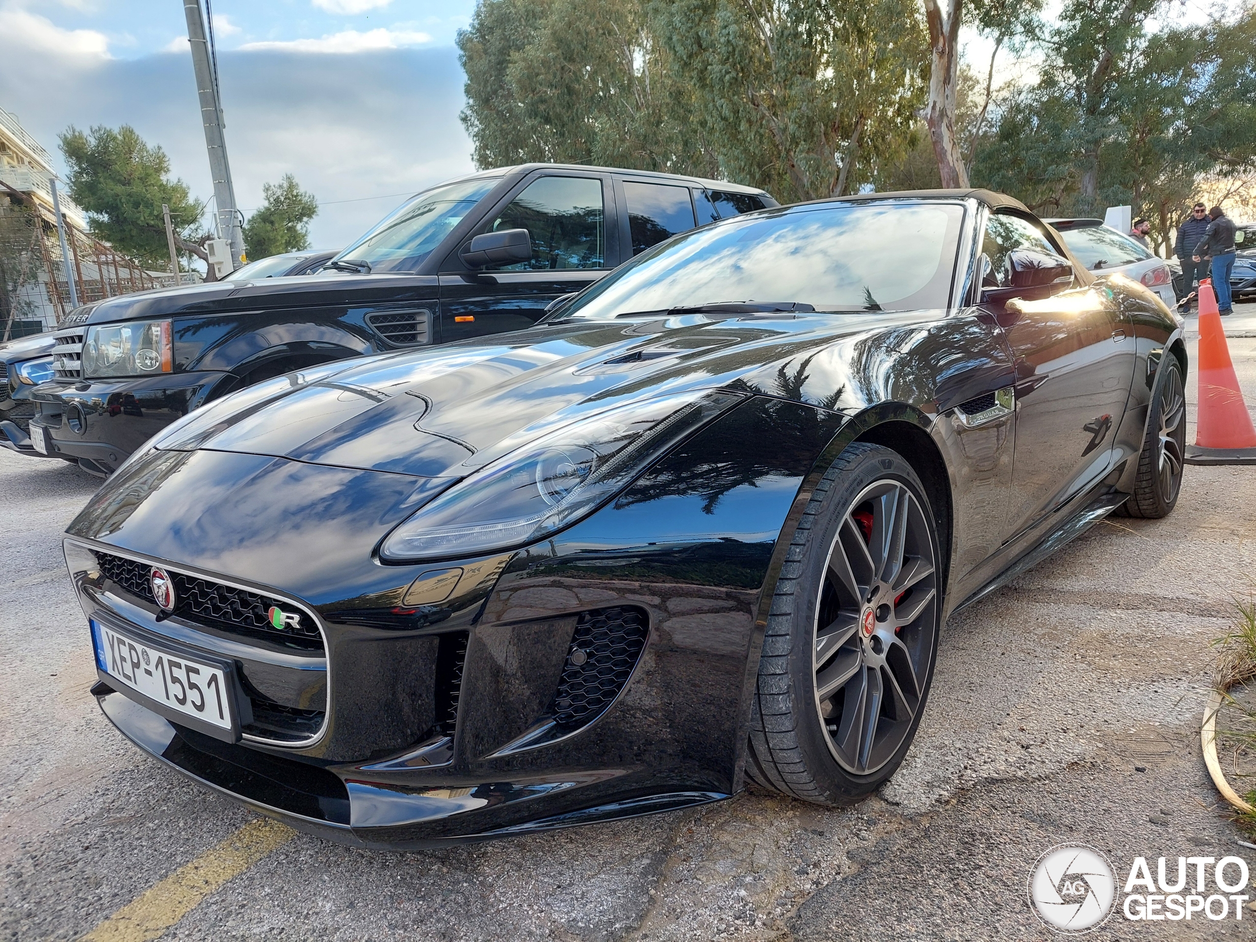 Jaguar F-TYPE R AWD Convertible