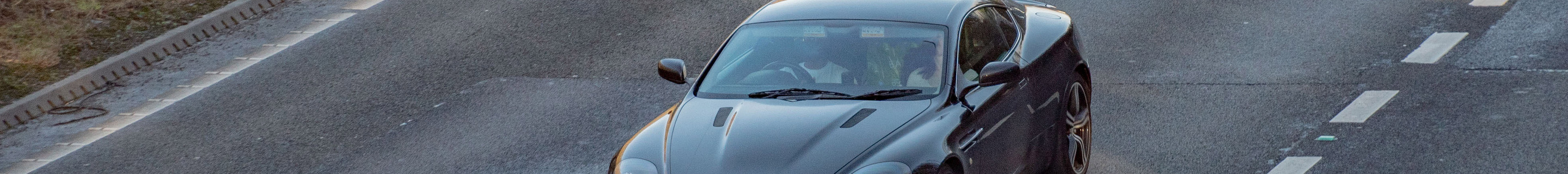 Aston Martin DB9