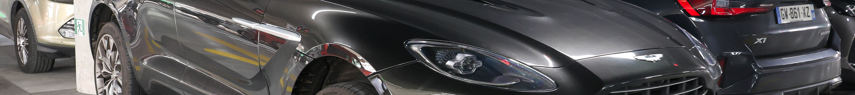 Aston Martin DBX