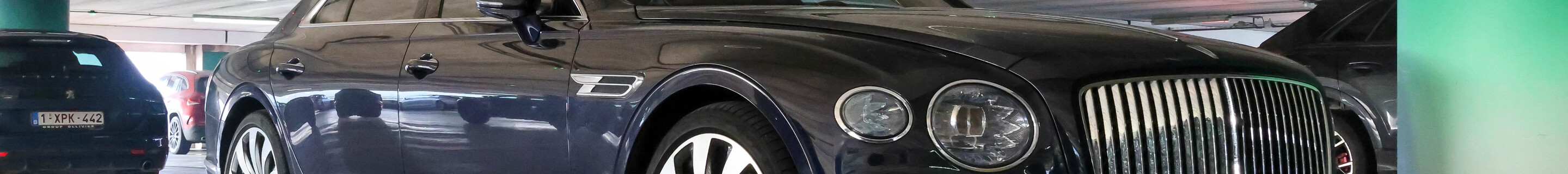 Bentley Flying Spur V8 2021