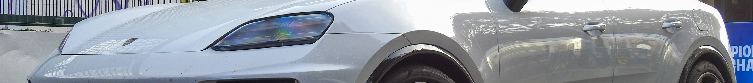 Porsche Macan EV Turbo