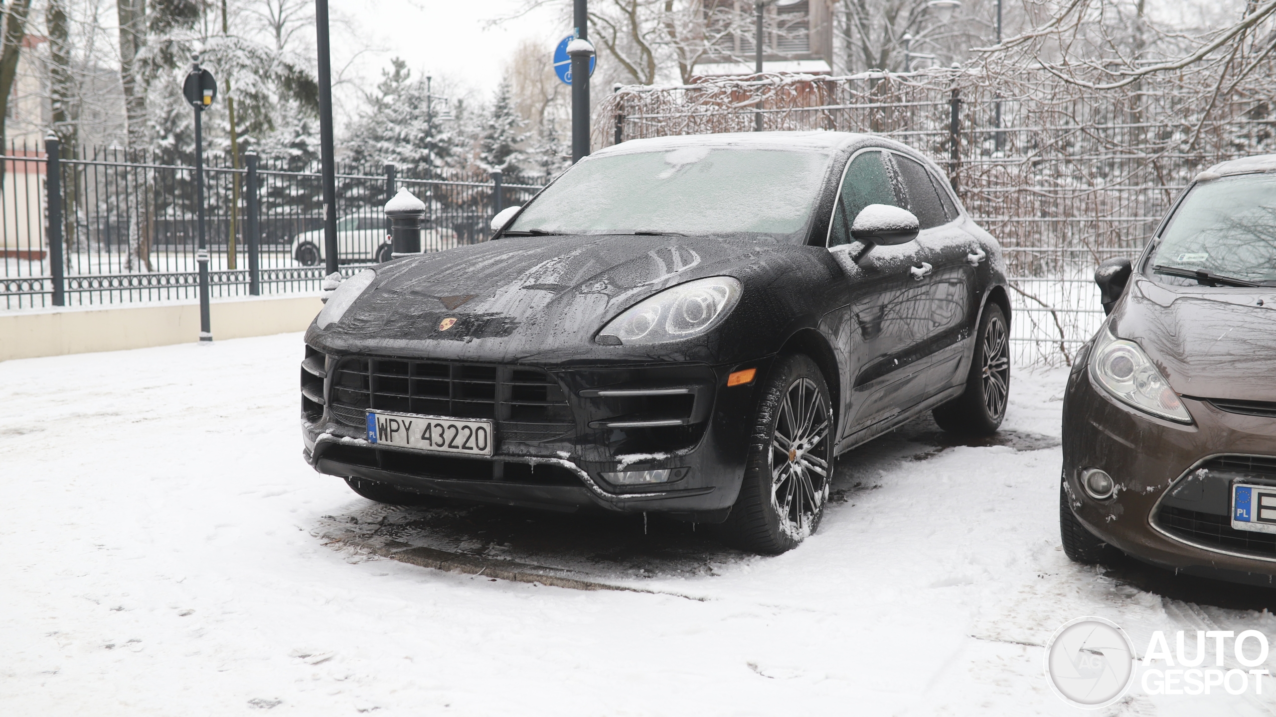 Porsche 95B Macan Turbo