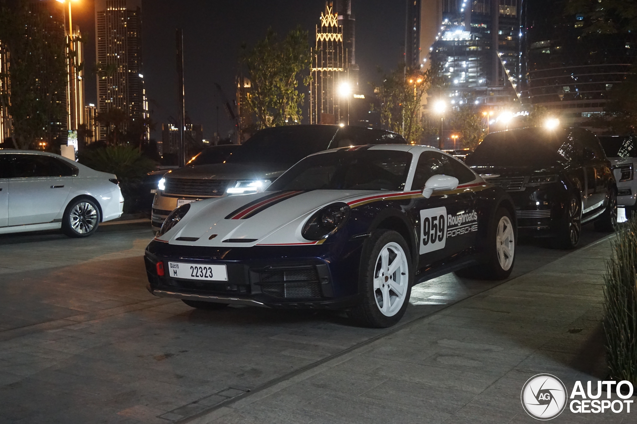 Porsche 992 Dakar