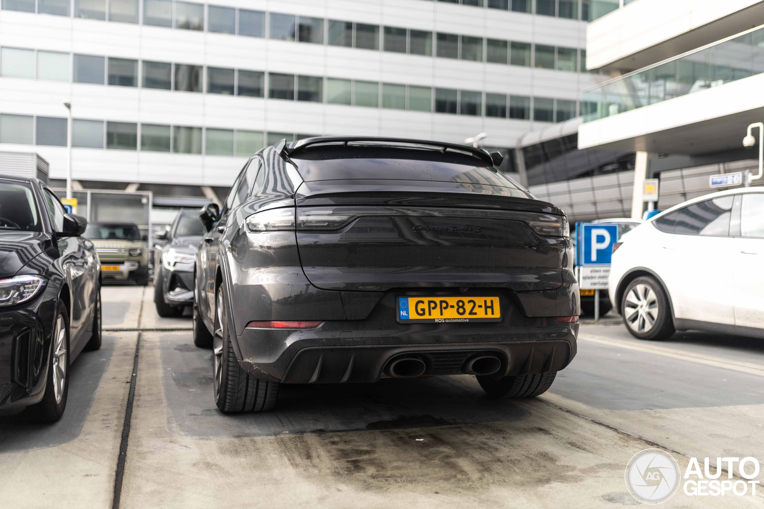 Porsche Cayenne Coupé Turbo S E-Hybrid