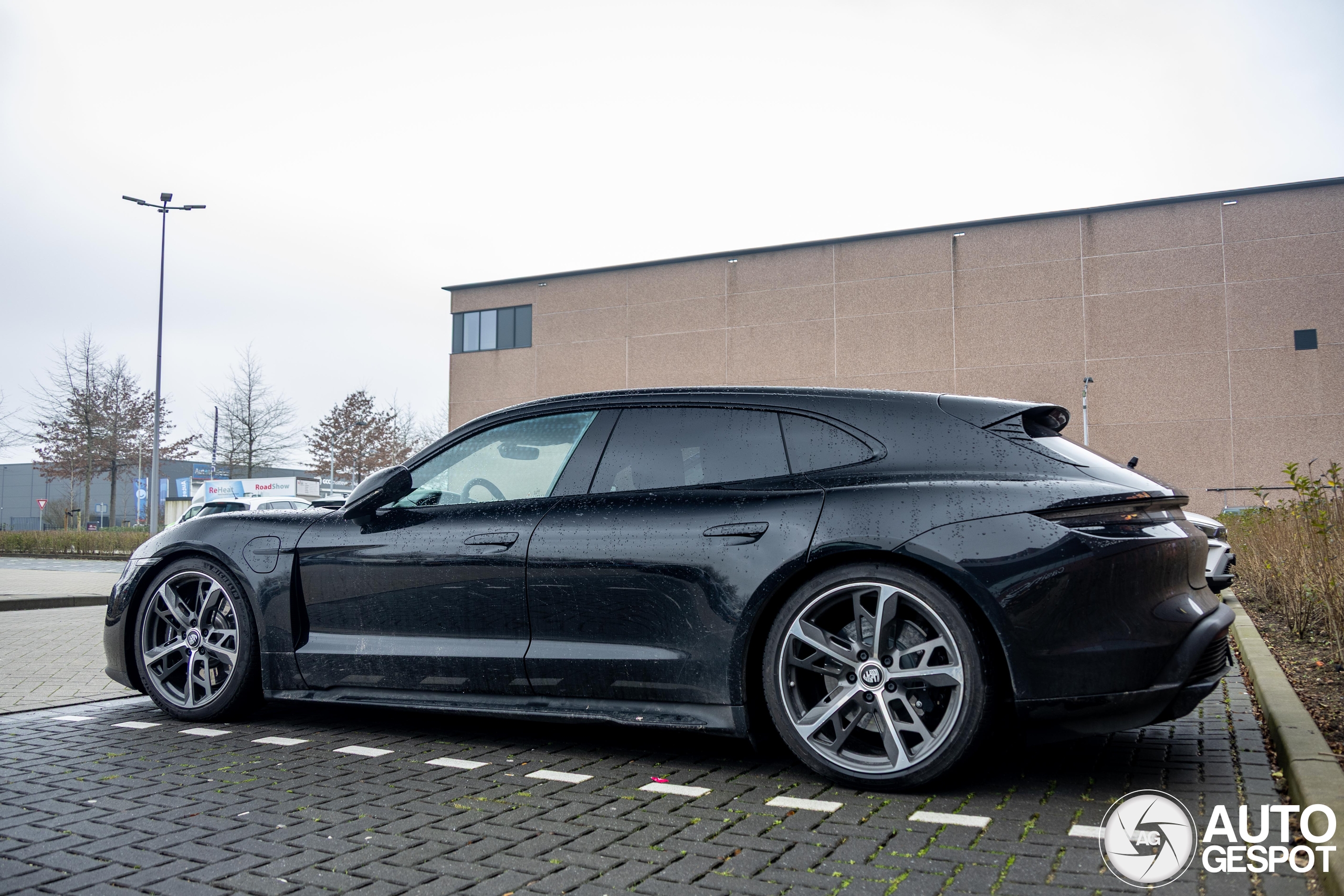 Porsche Taycan GTS Sport Turismo