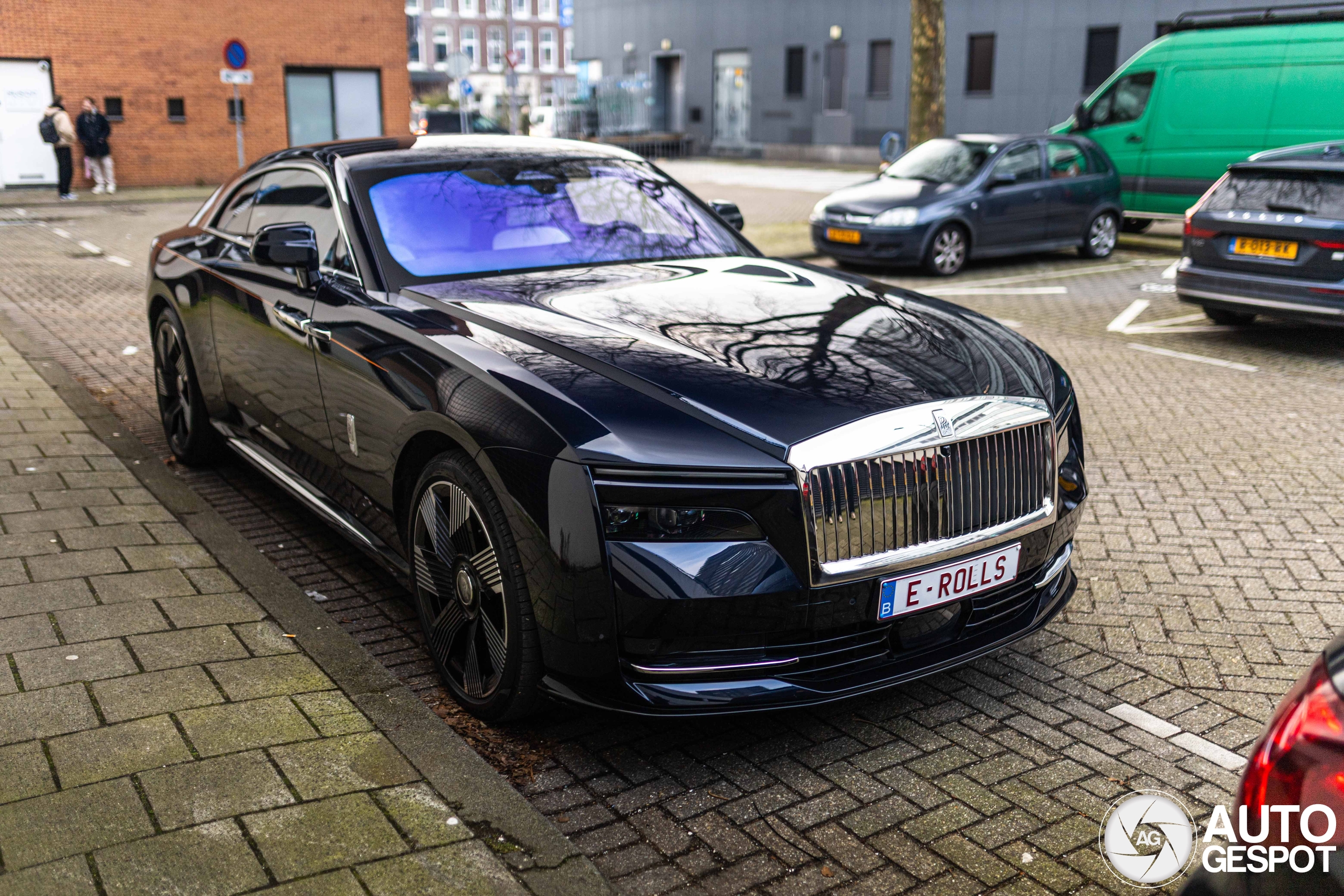 Rolls-Royce Spectre: Elektrische luxe gespot in Rotterdam
