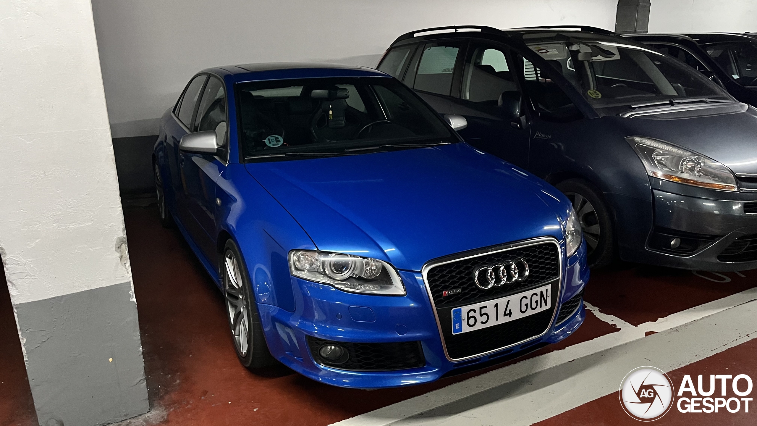 Audi RS4 Sedan