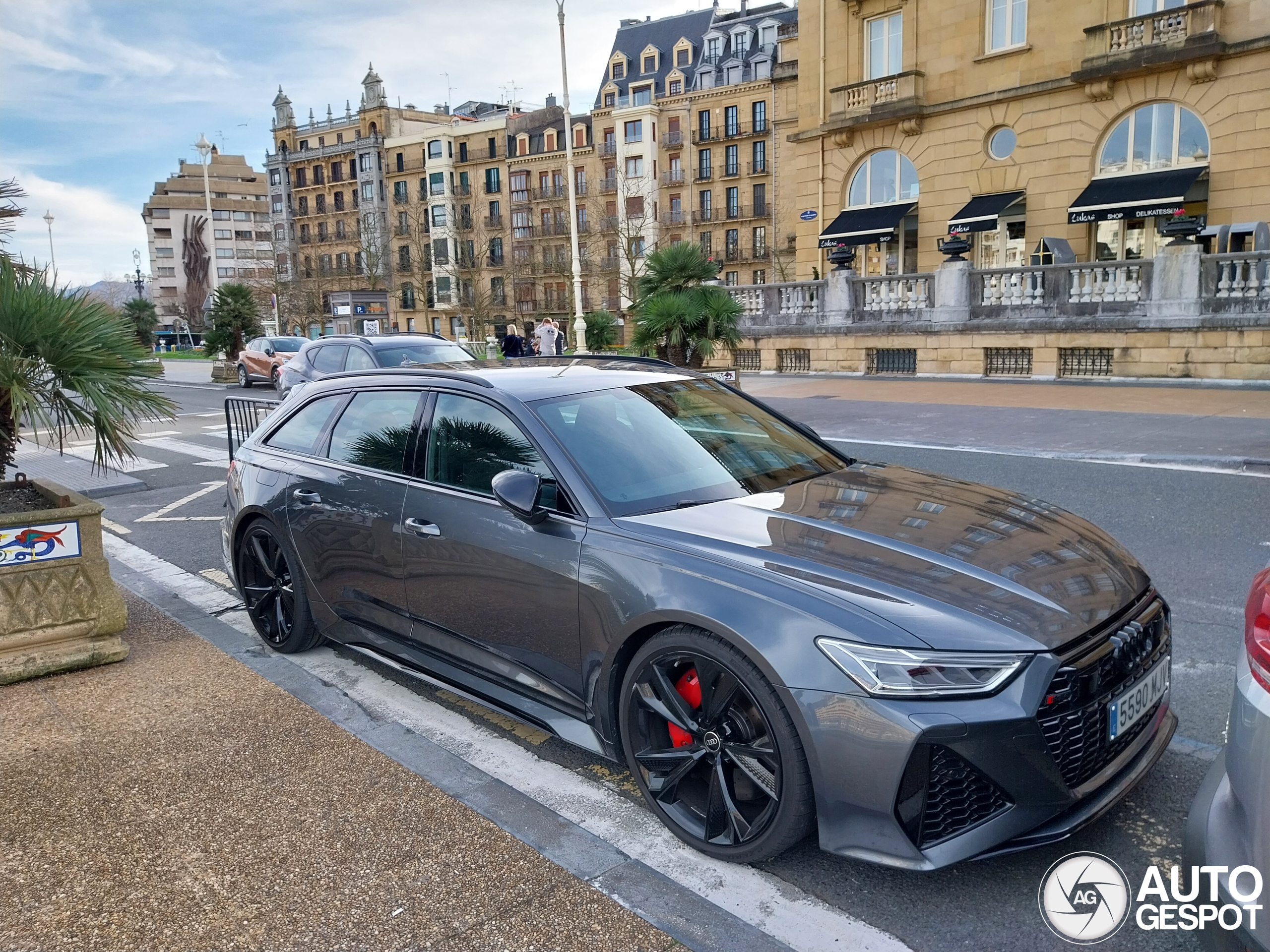 Audi RS6 Avant C8