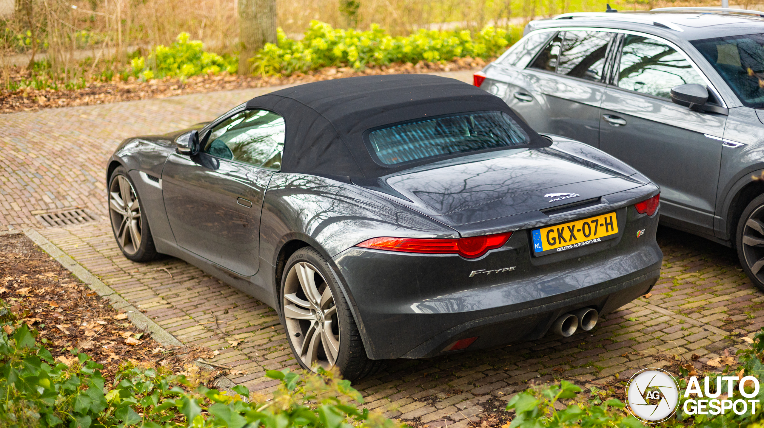 Jaguar F-TYPE S Convertible