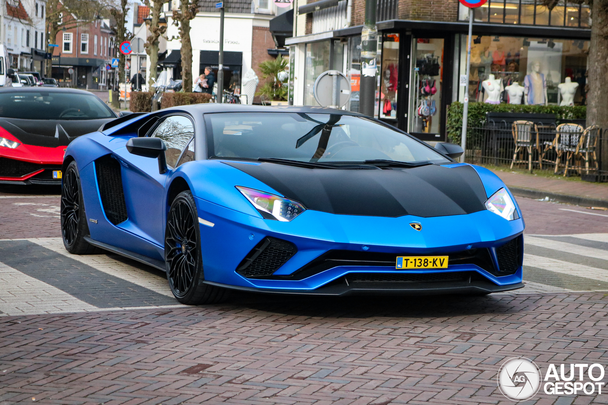 Lamborghini Aventador S LP740-4