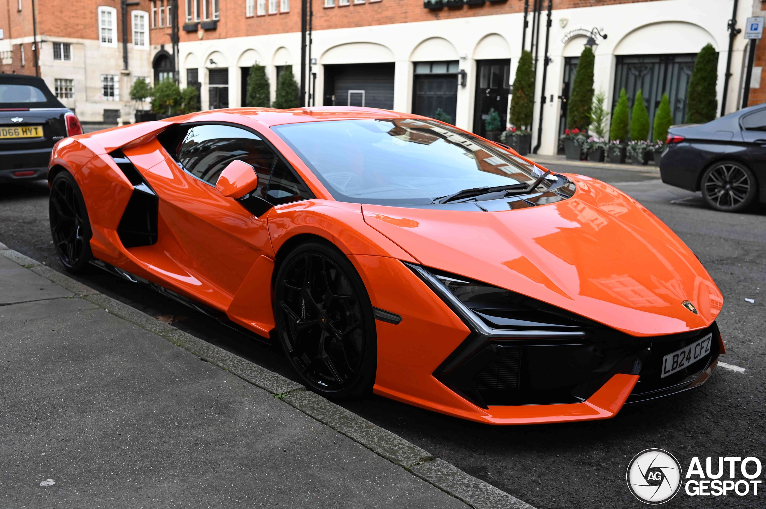 Lamborghini Revuelto
