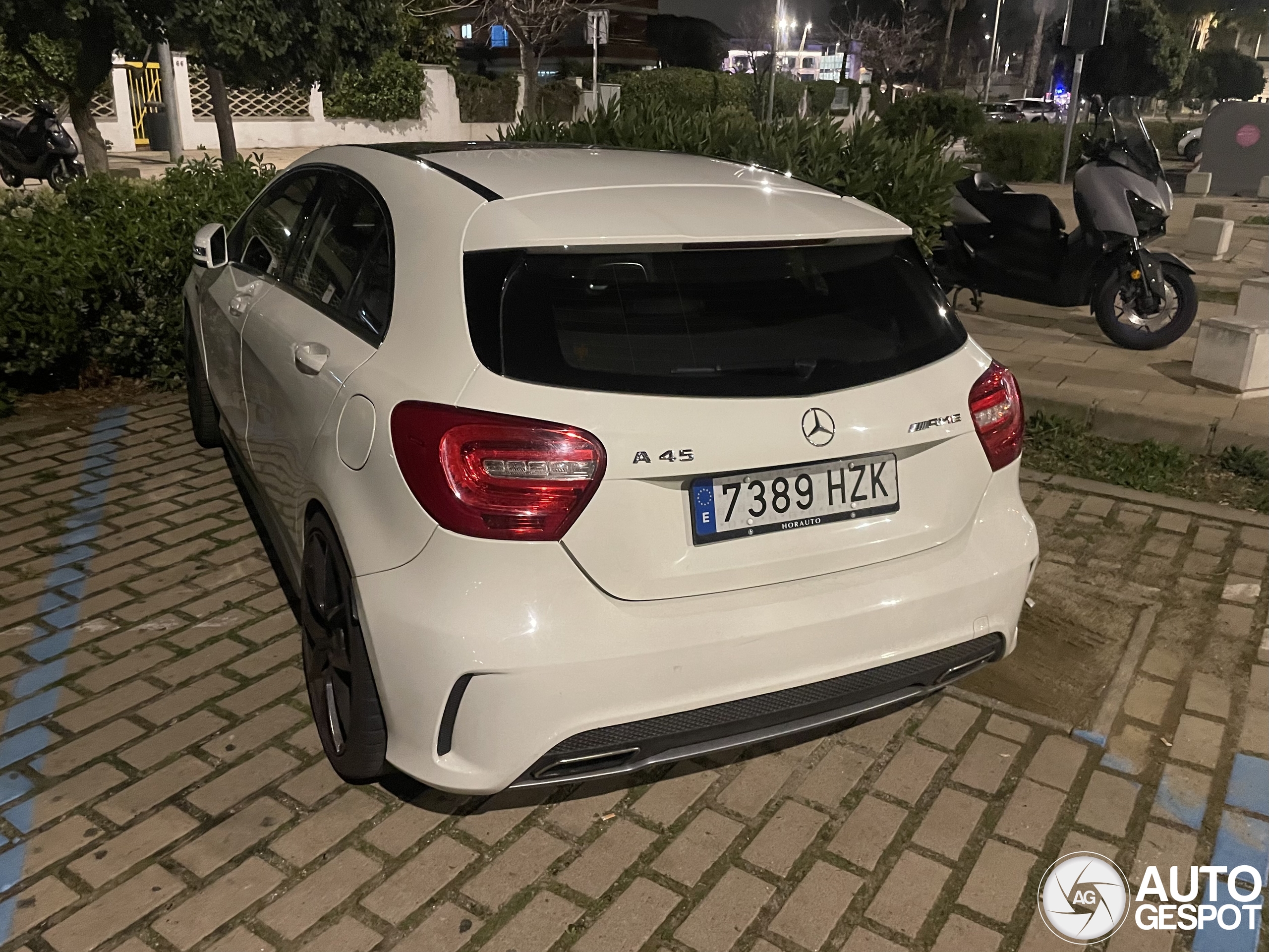 Mercedes-Benz A 45 AMG