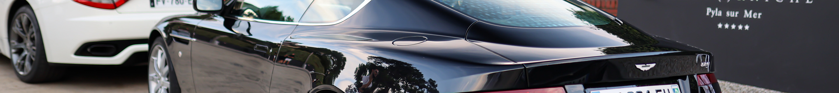 Aston Martin DB9