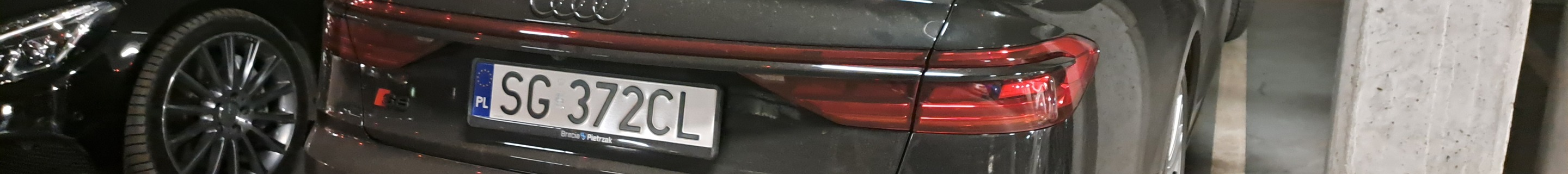 Audi S8 D5