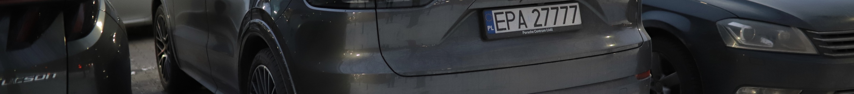 Porsche 9YA Cayenne GTS