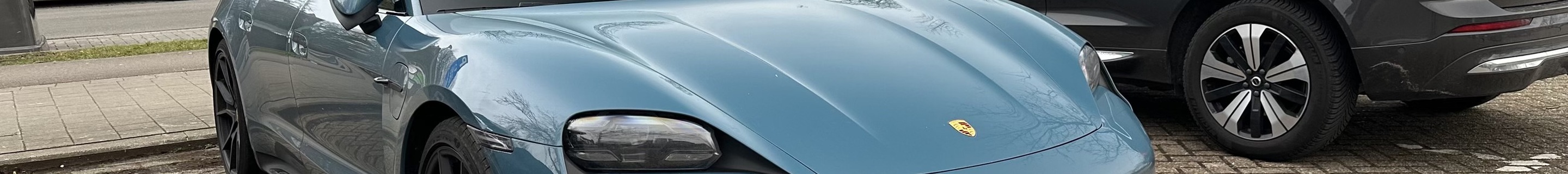 Porsche Taycan GTS Sport Turismo