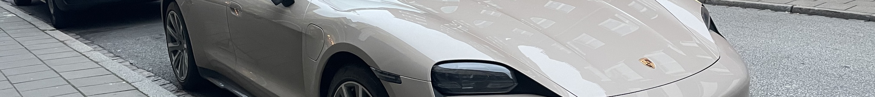 Porsche Taycan GTS Sport Turismo