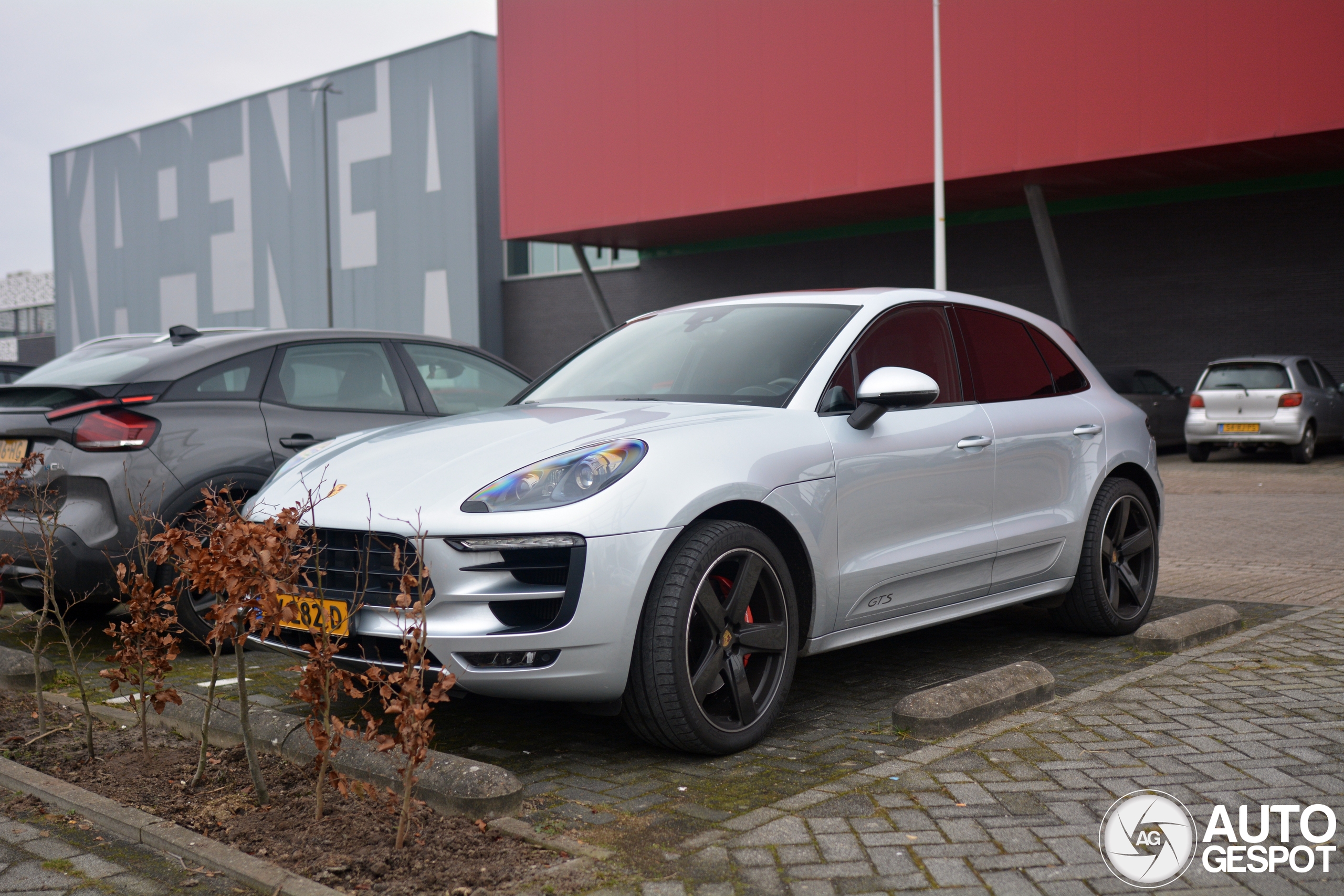 Porsche 95B Macan GTS