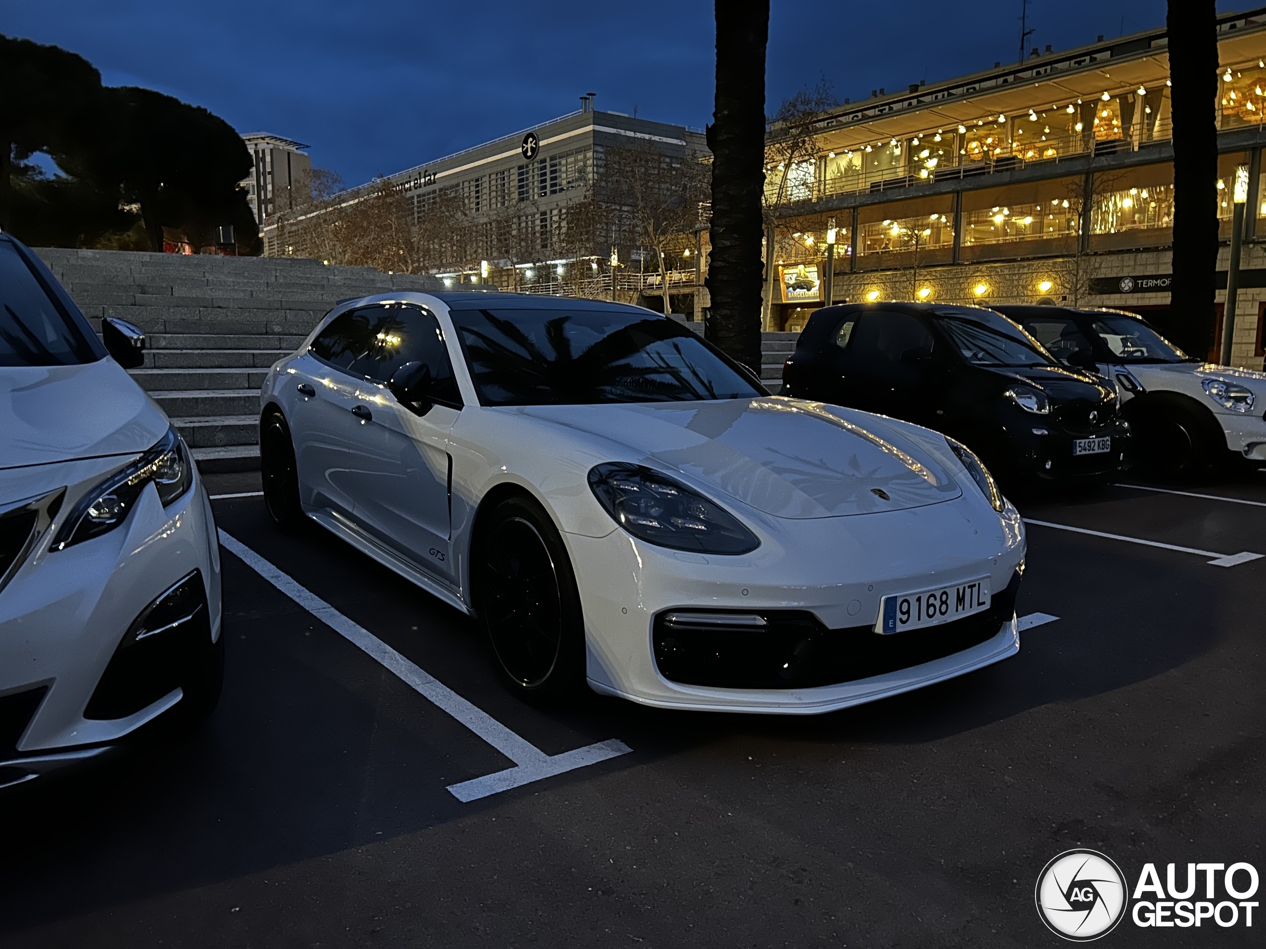 Porsche 971 Panamera GTS Sport Turismo