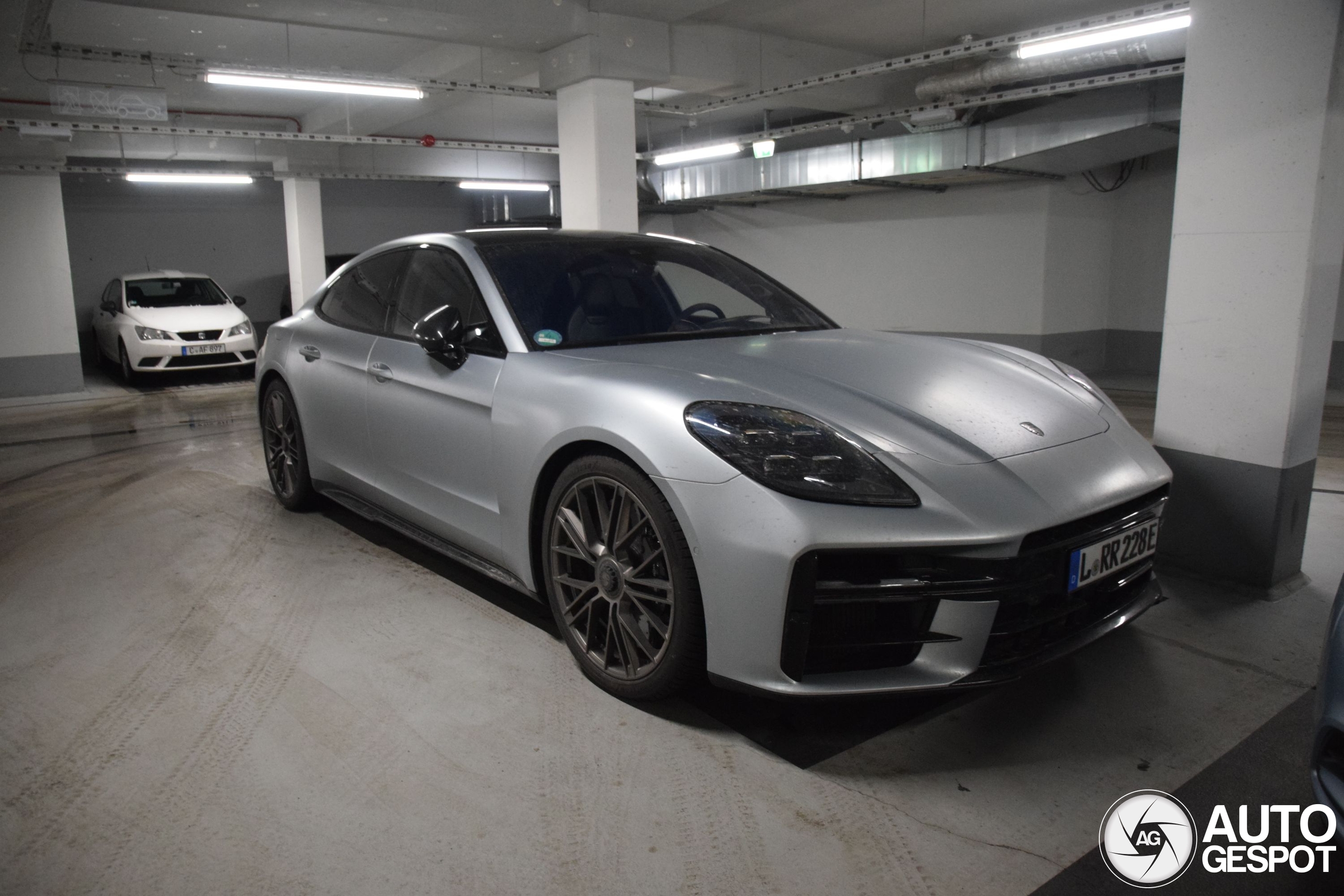 Porsche 972 Panamera Turbo E-Hybrid