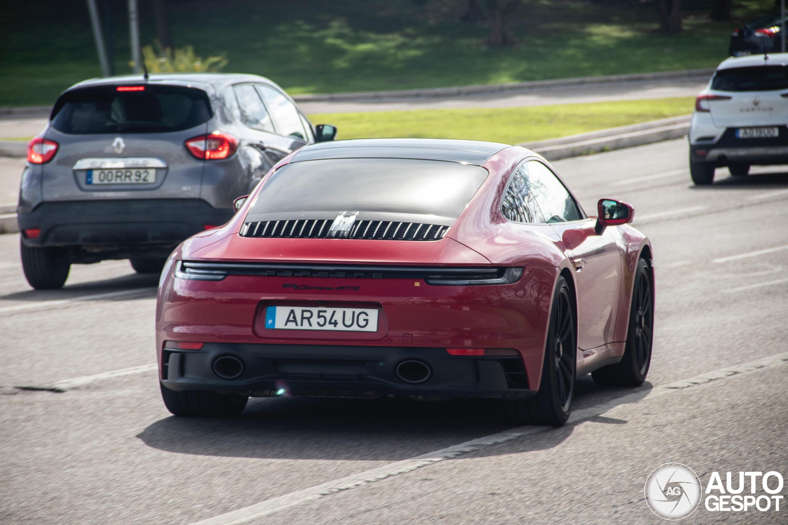 Porsche 992 Carrera GTS