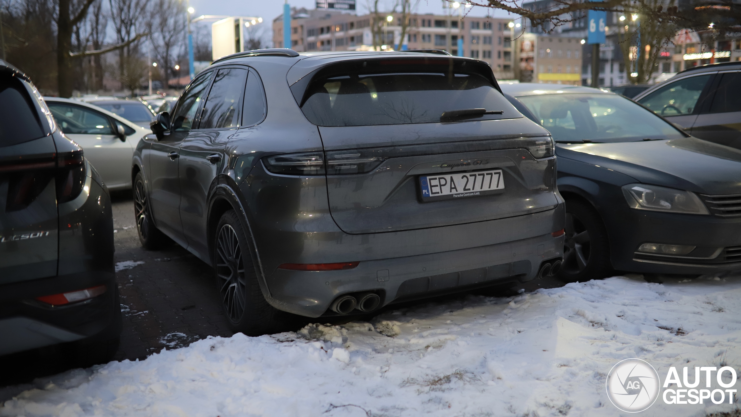 Porsche 9YA Cayenne GTS