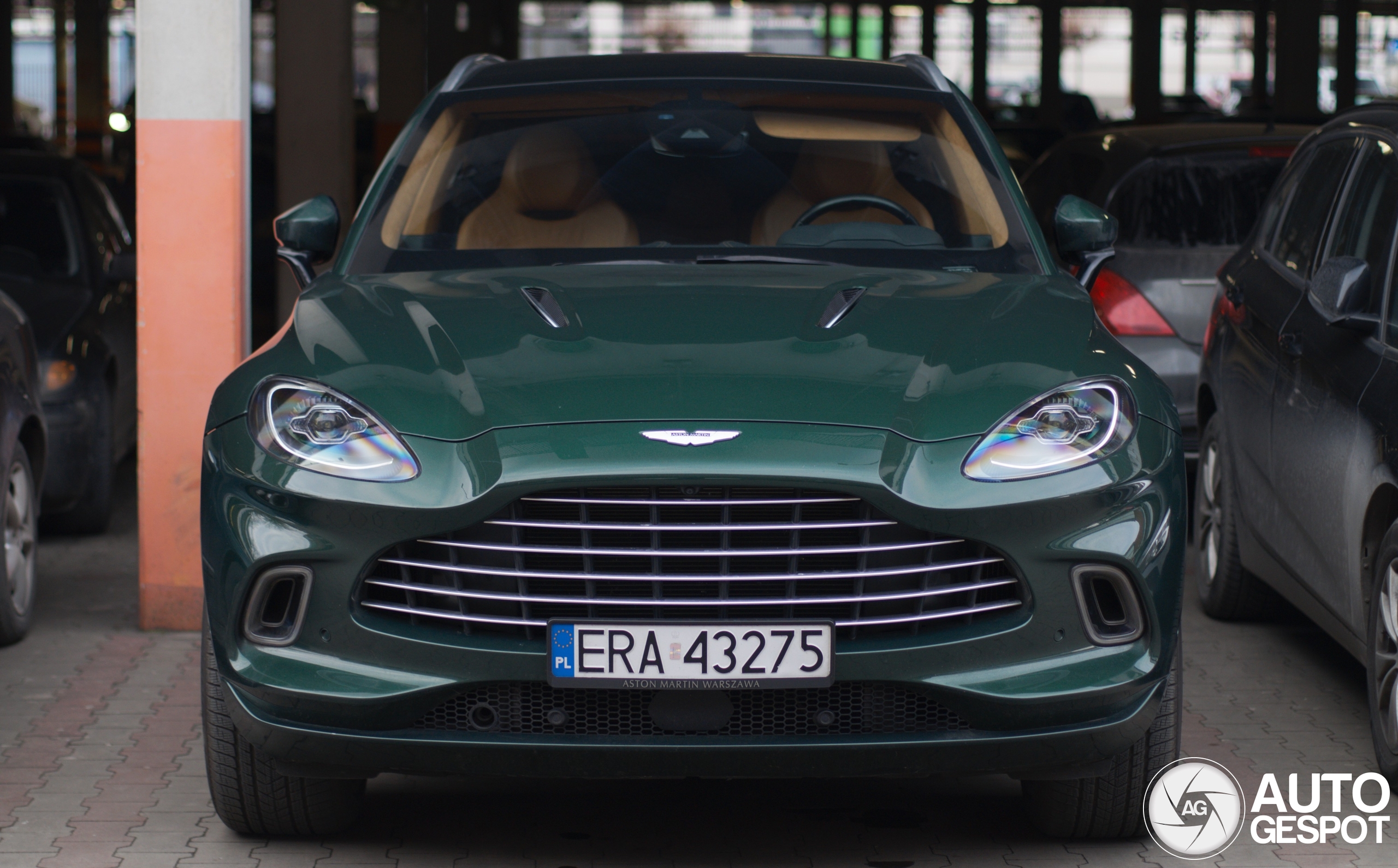 Aston Martin DBX