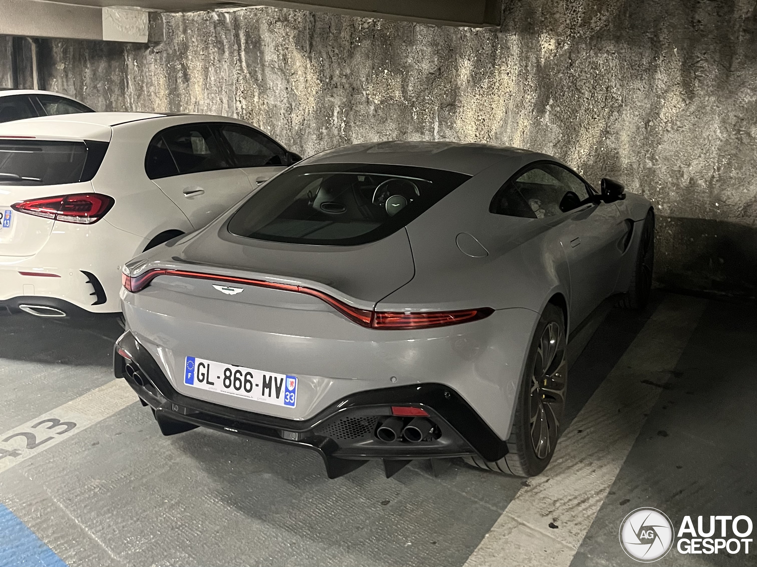 Aston Martin V8 Vantage 2018