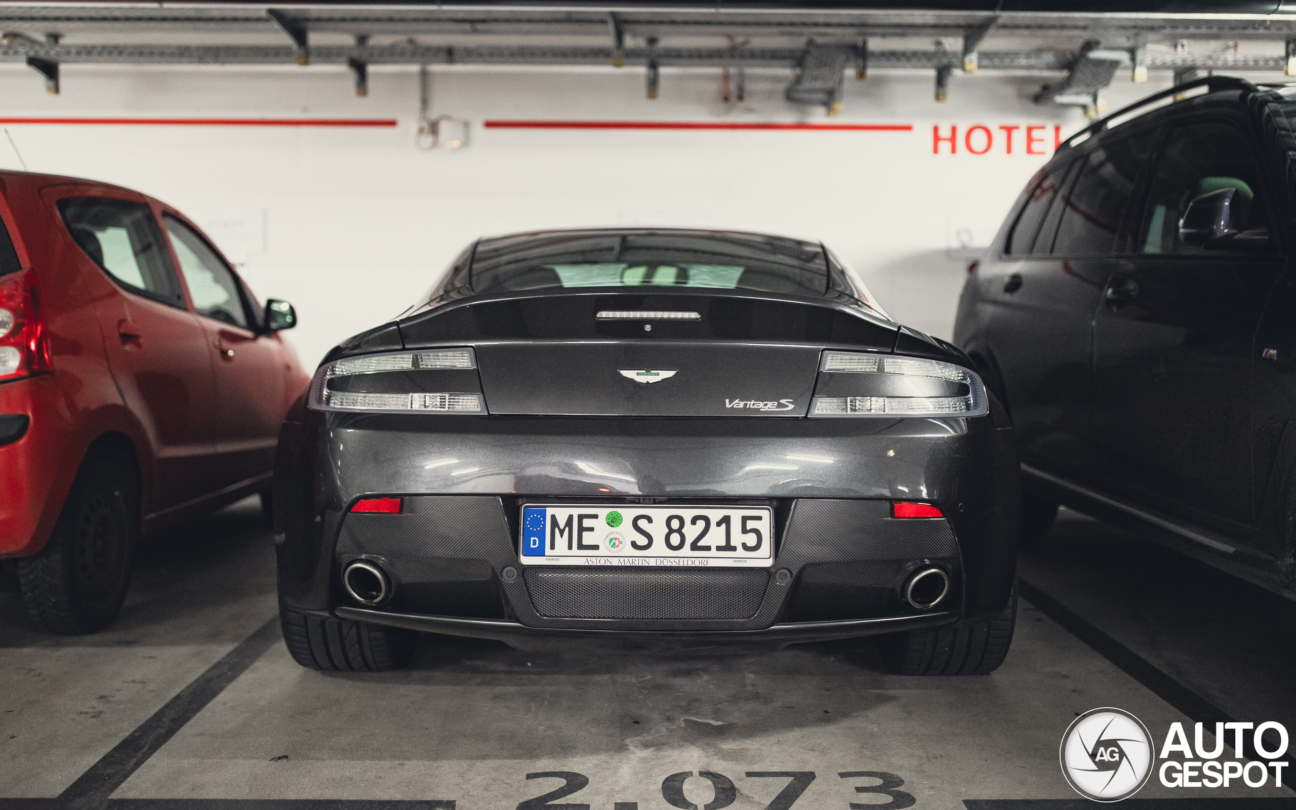 Aston Martin V8 Vantage S