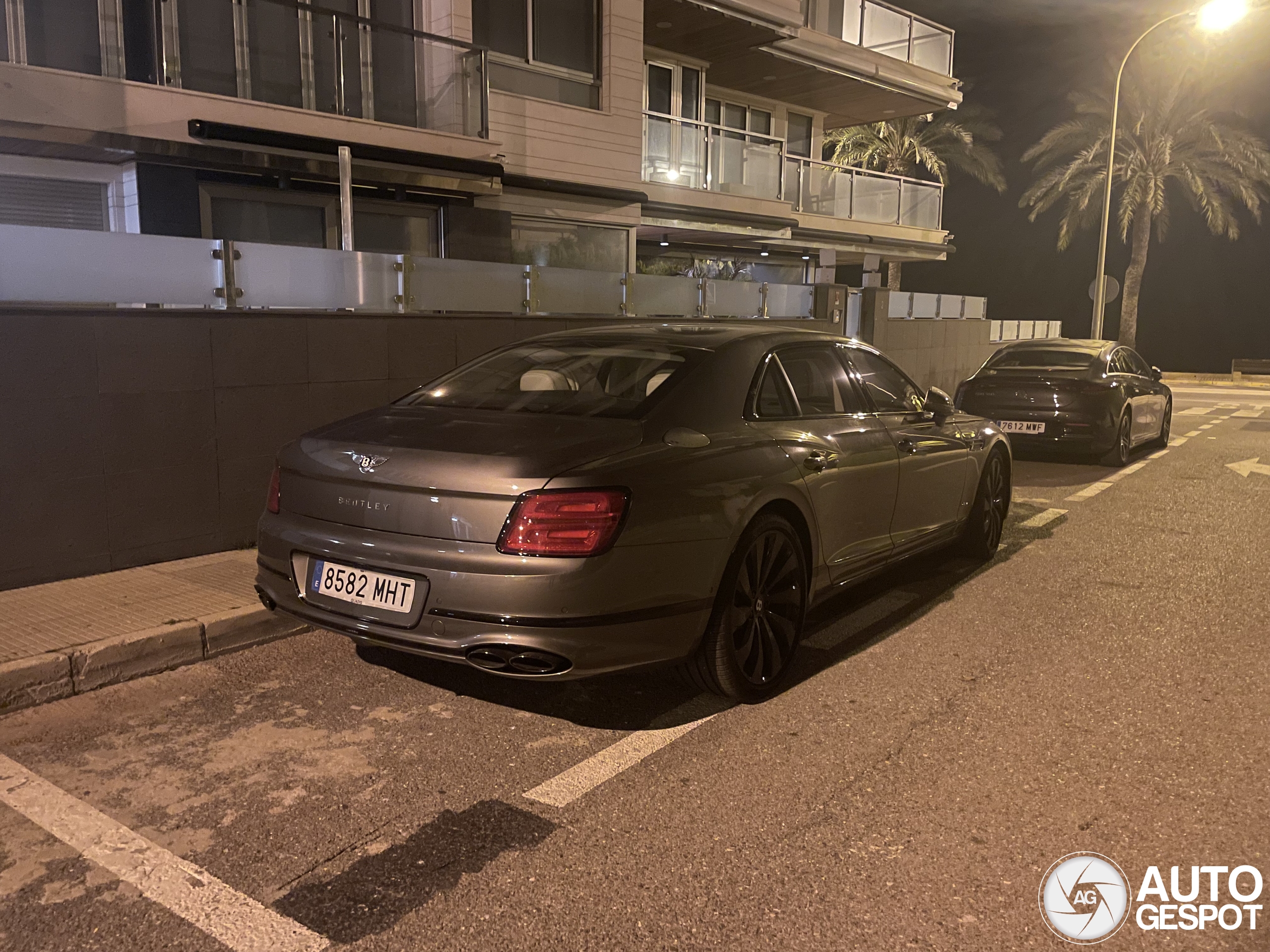 Bentley Flying Spur V8 Azure