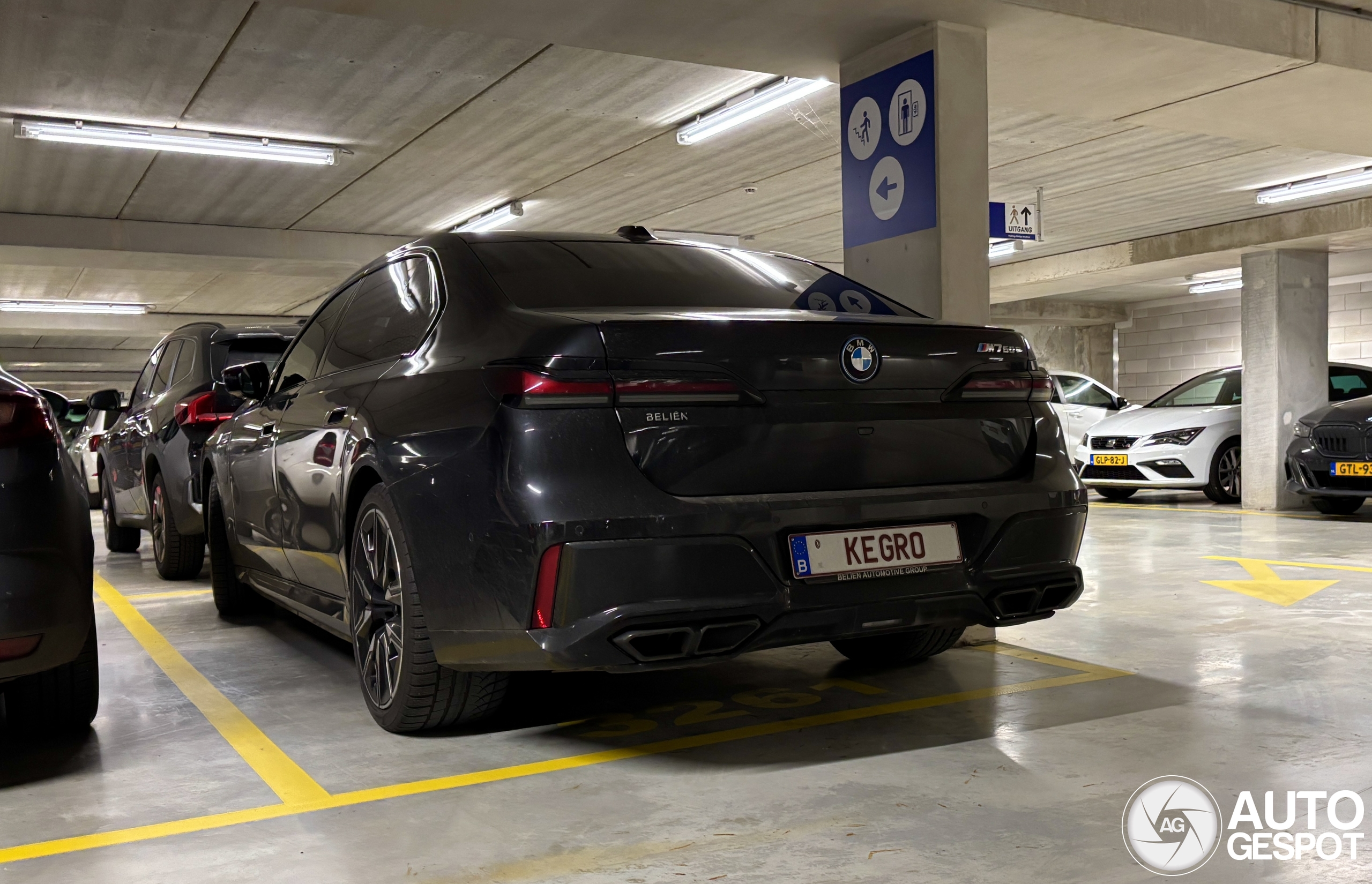 BMW M760e xDrive