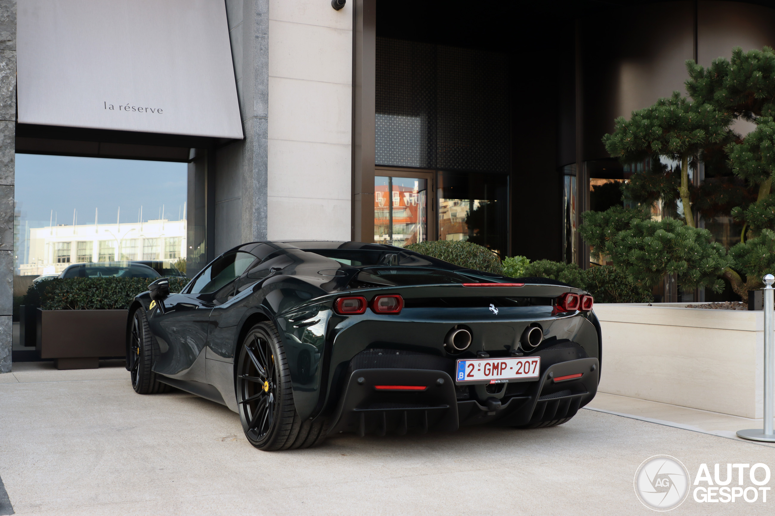 Ferrari SF90 Spider